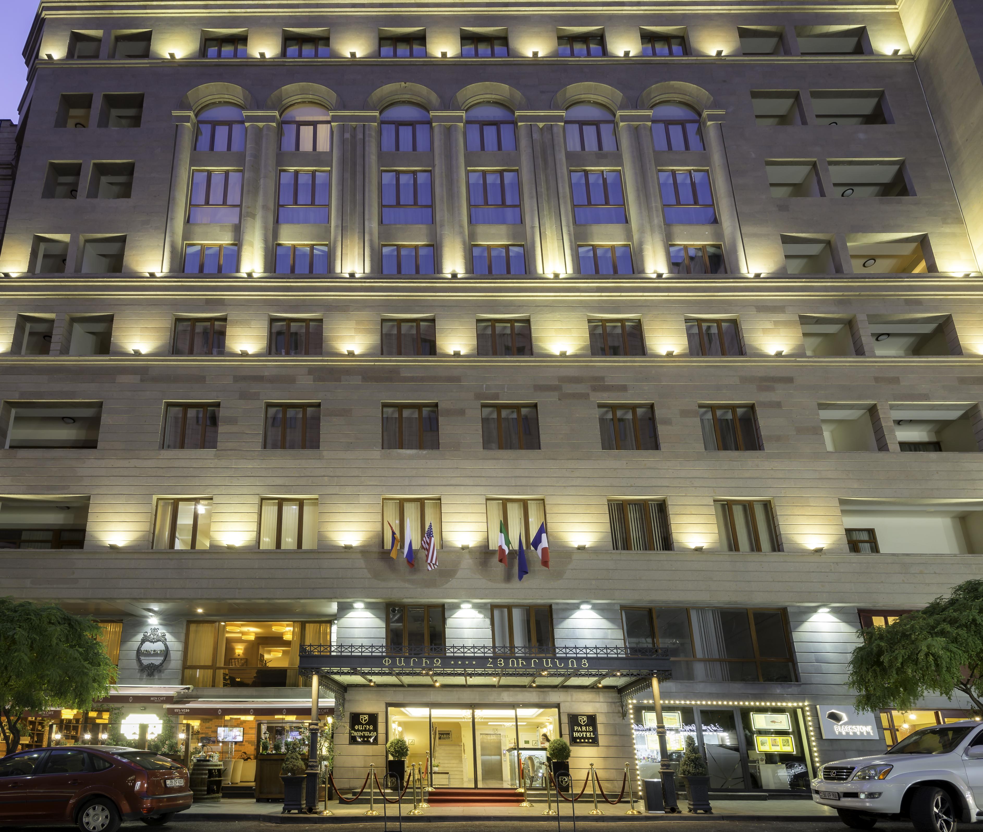 Paris Hotel Erevan Exterior foto